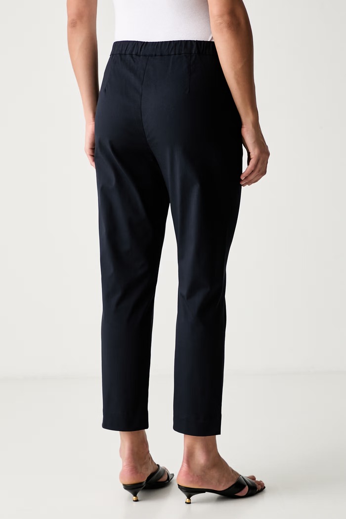 Odzież MM by Max Mara spodnie damskie bawełniane z elastanem MMLMARA 2626136027600 granatowy