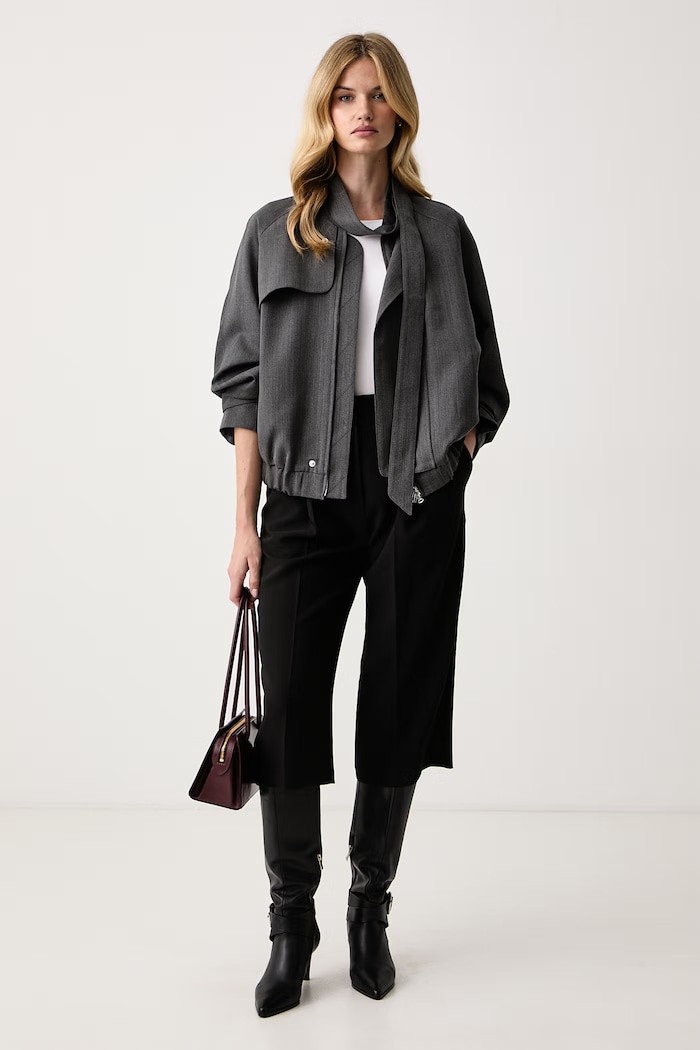Elisabetta Franchi Spodnie capri damskie PA18166E2 czarny AW26