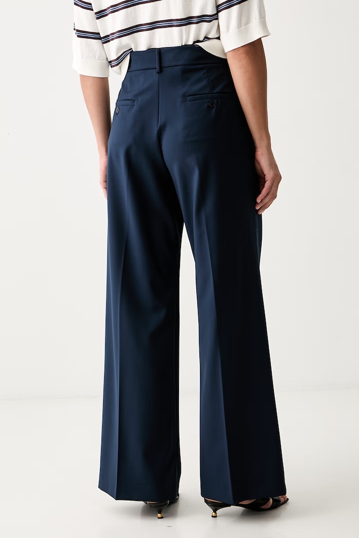 Odzież Weekend Max Mara spodnie damskie wełniane WKDVISIVO 2625136061600 granatowy