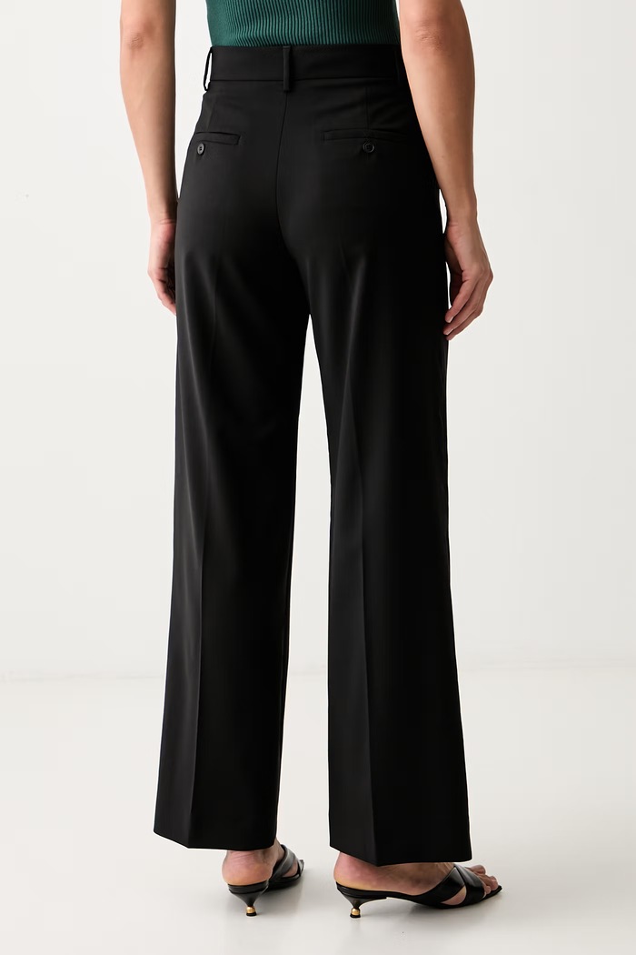 Odzież Weekend Max Mara spodnie damskie wełniane WKDVISIVO 2625136061600 czarny