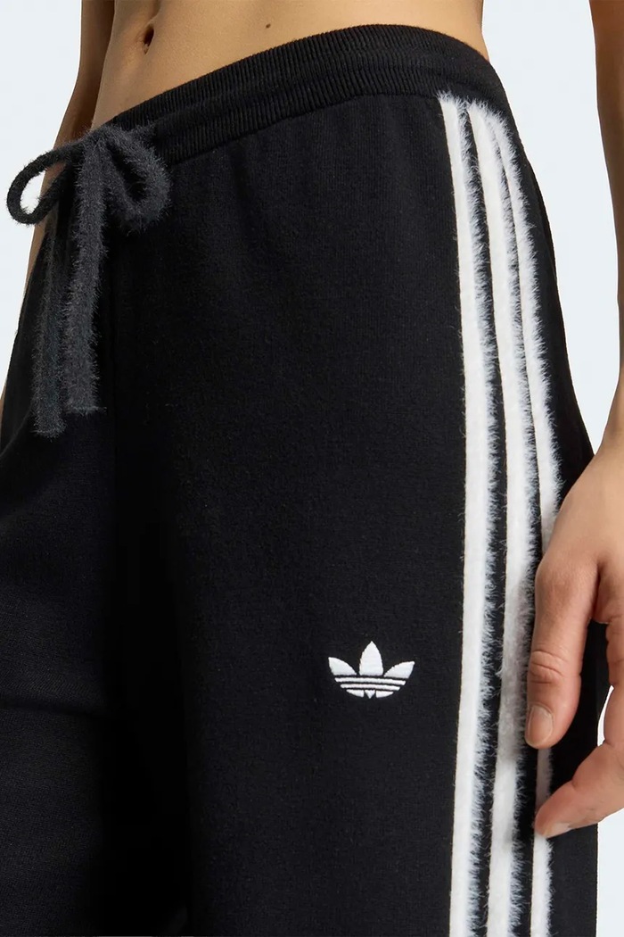 Spodnie dresowe damskie z wiskozą Knit Firebird adidas Originals KS9363 czarny