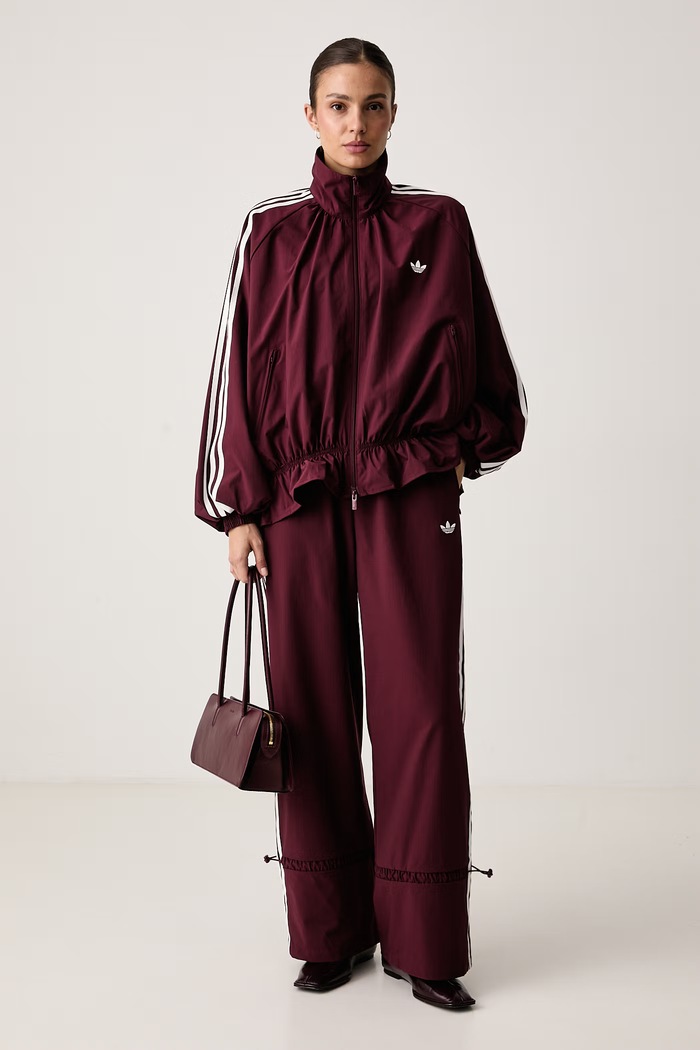 adidas Originals Pantaloni de trening pentru femei Nylon Paper Bag LG4281 burgundia AW26