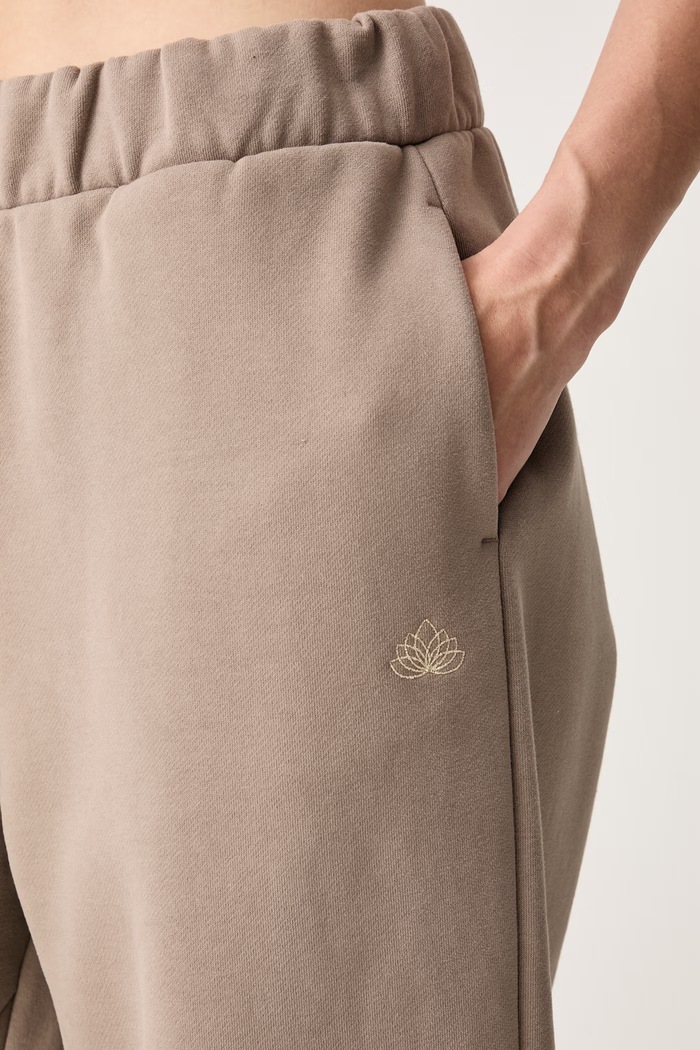 Spodnie dresowe damskie z bawełną EA7 Emporio Armani AF25590.7W001347 beżowy