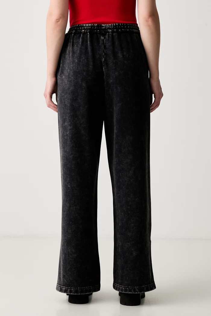 Oblačila Karl Lagerfeld Jeans trenirka ženska bombažna B3W10025 črna