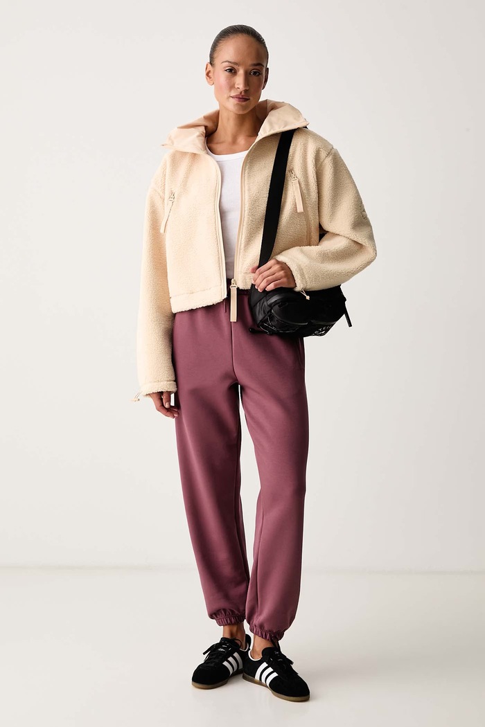 adidas by Stella McCartney Jogger hlače za žene s pamukom KR3071 bordo AW26