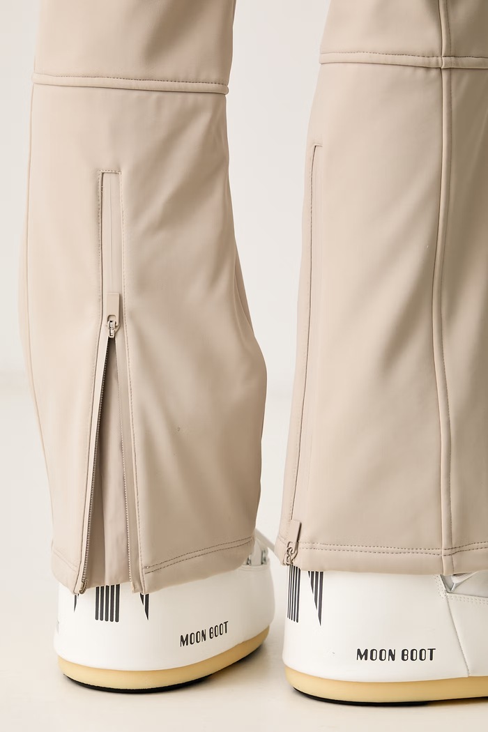 Guess Pantaloni de schi pentru femei ELIRA V6BB30.K7137