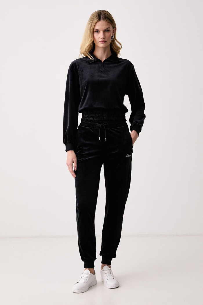Guess Pantaloni de trening pentru femei din velur AMALIA V6BB11.K6304 negru AW26