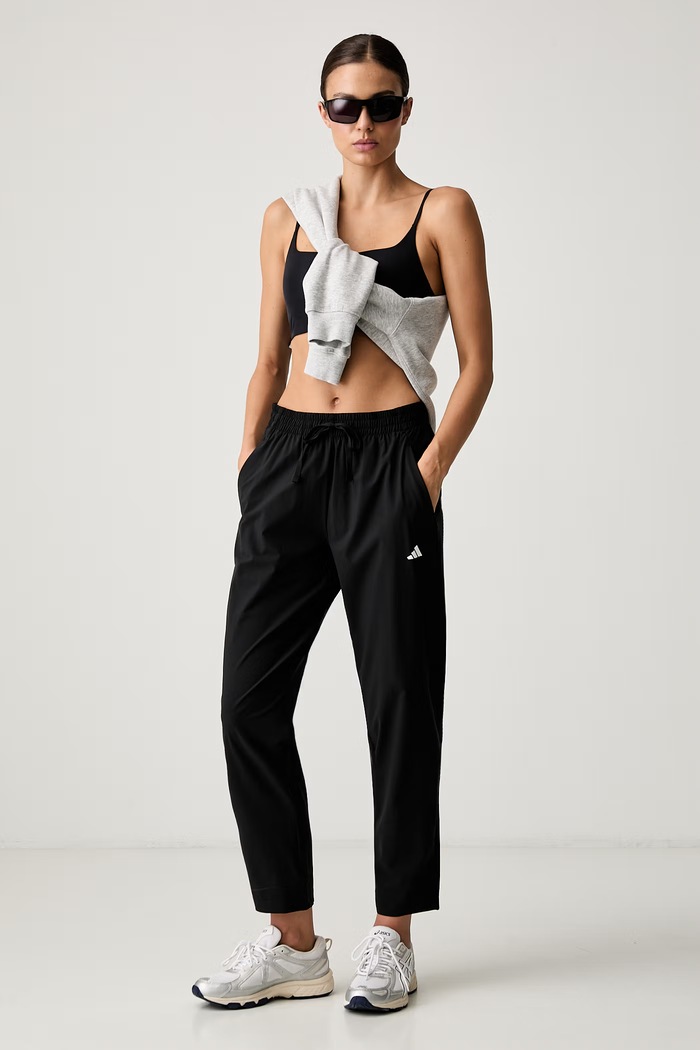 adidas Performance hlače za trening za žene Essentials KS6586 crna AW26