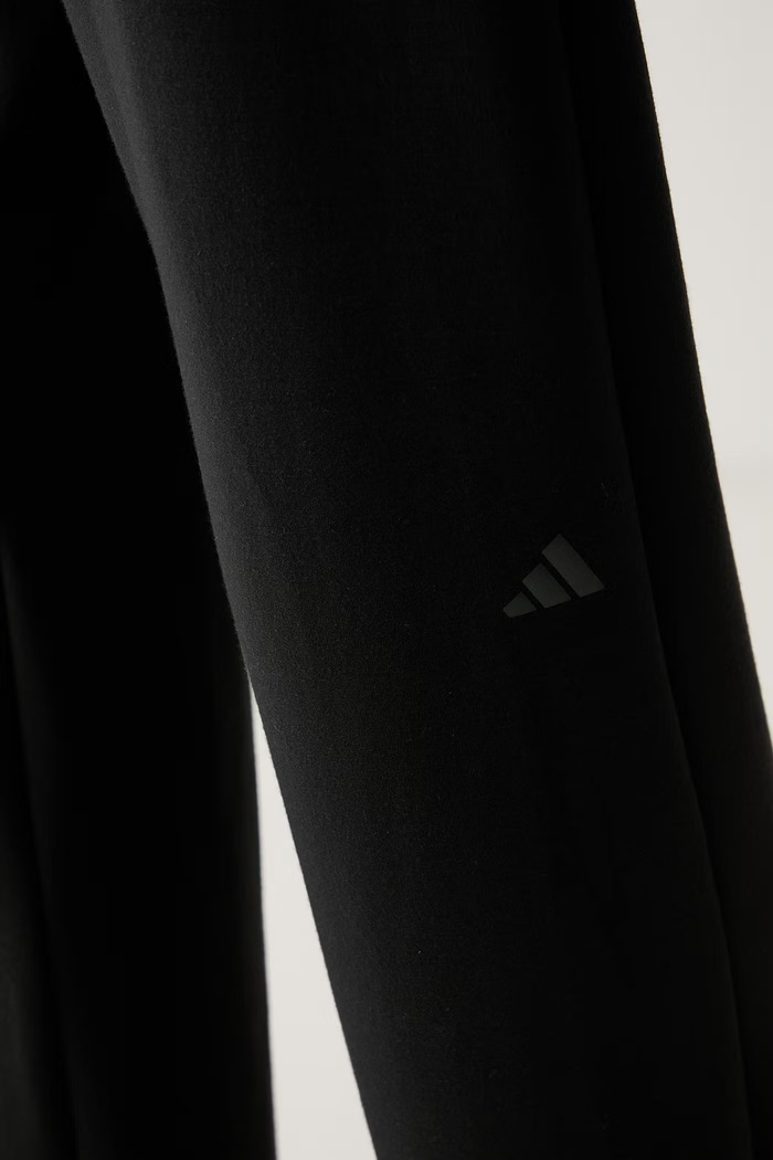 adidas Performance spodnie do jogi damskie z modalem Motion Essentials czarny KV3896