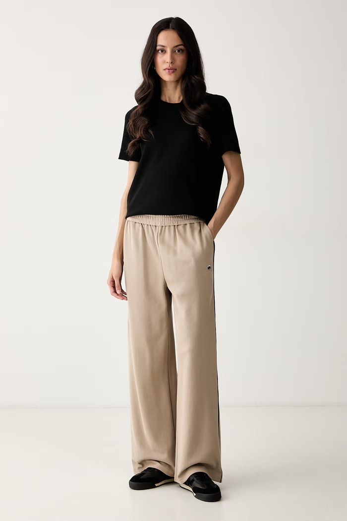 Karl Lagerfeld teplákové nohavice dámske s bavlnou IKON B3W10045 béžová AW26