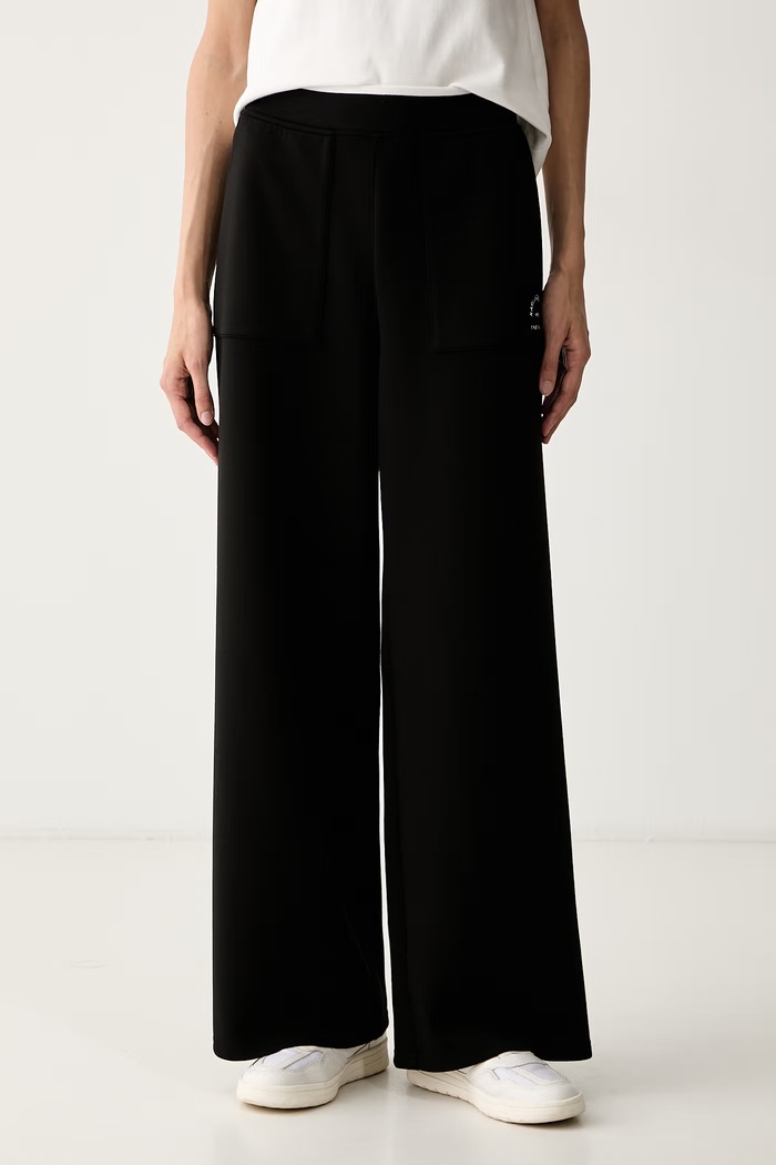 Karl Lagerfeld spodnie dresowe damskie z modalem czarny B3W10075