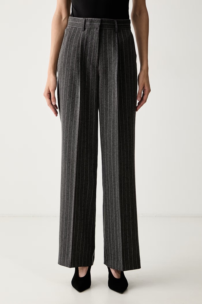 Karl Lagerfeld pantaloni da abito da donna con viscosa grigio B3W10086