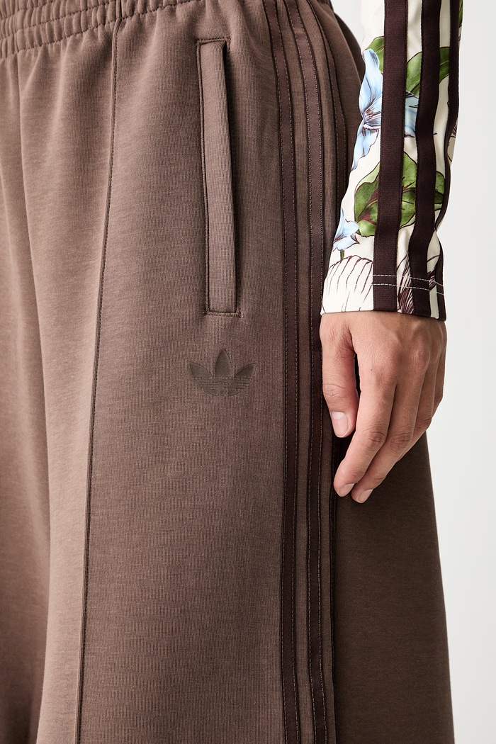 adidas Originals tepláky dámské s bavlnou Spacer hnědá KZ2199