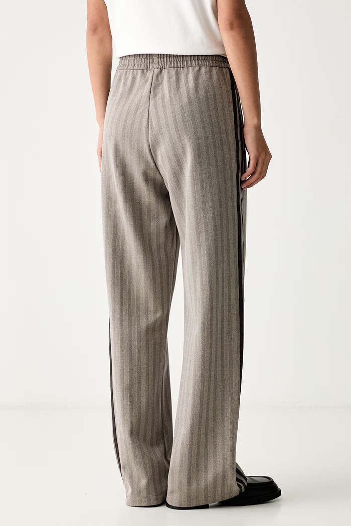 Odzież adidas Originals spodnie dresowe damskie KX1869 beżowy