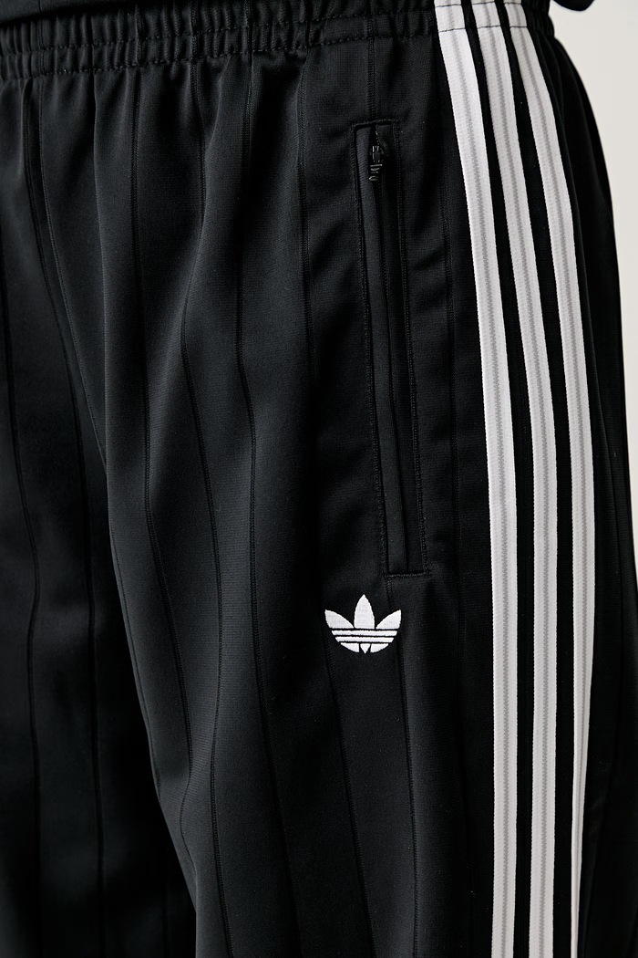 adidas Originals spodnie dresowe damskie Firebird czarny KS6787