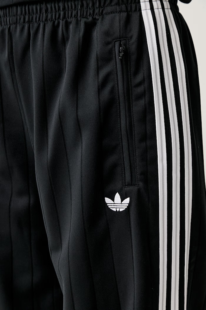 adidas Originals spodnie dresowe damskie Firebird czarny KS6787