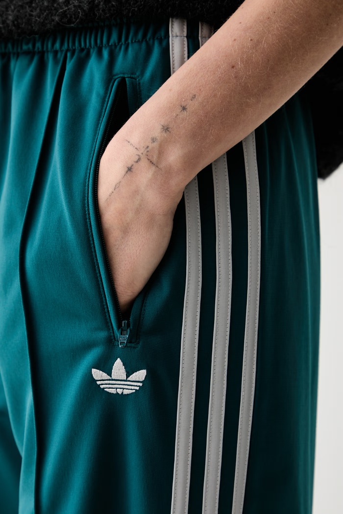 adidas Originals tepláky dámské Firebird tyrkysová KS4672.