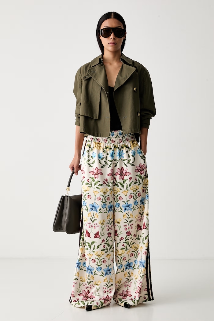 adidas spodnie wide leg damskie x Farm Rio KZ5537 beżowy AW26