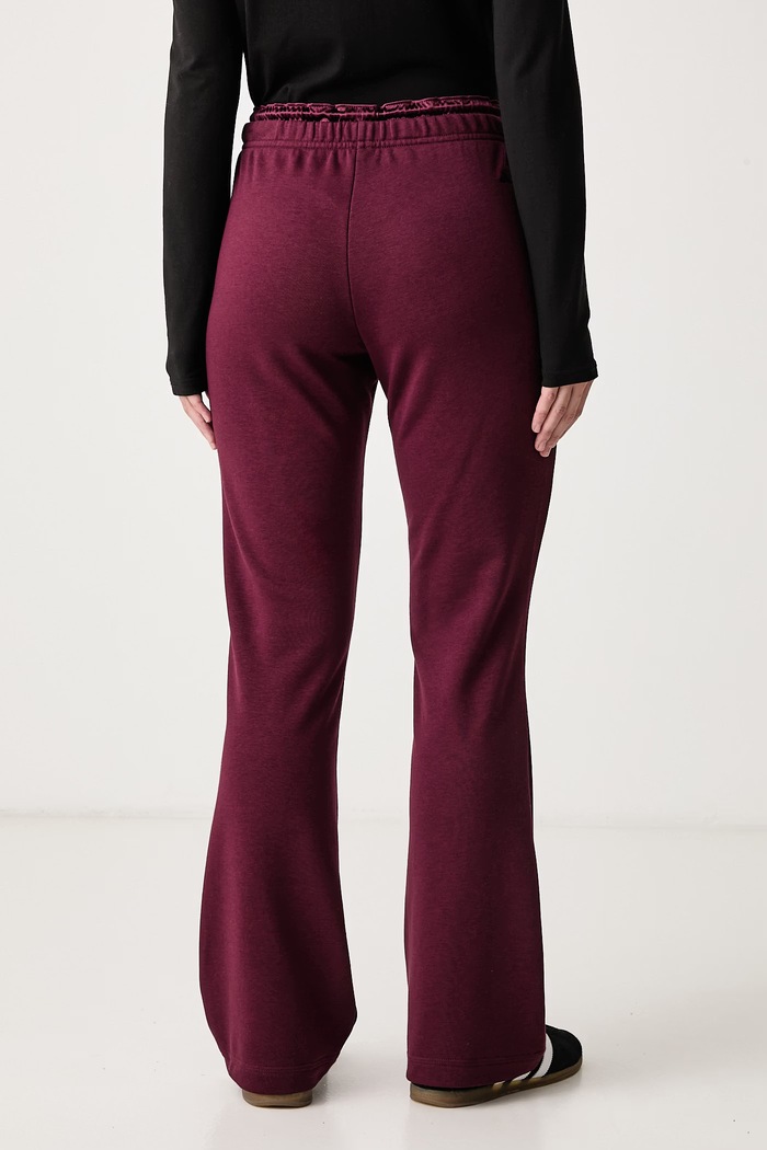 Oblečenie adidas Teplákové nohavice dámske s bavlnou Satin Pack KS2790 burgundské