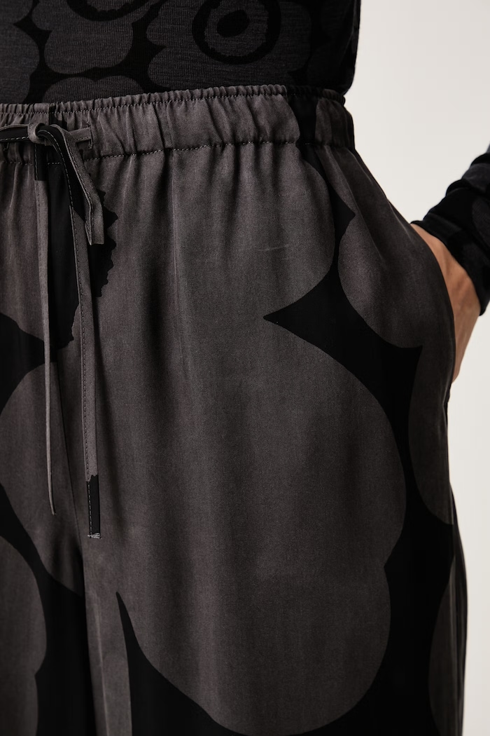 Nohavice wide leg dámske s lyocellom Marimekko 096293 sivá