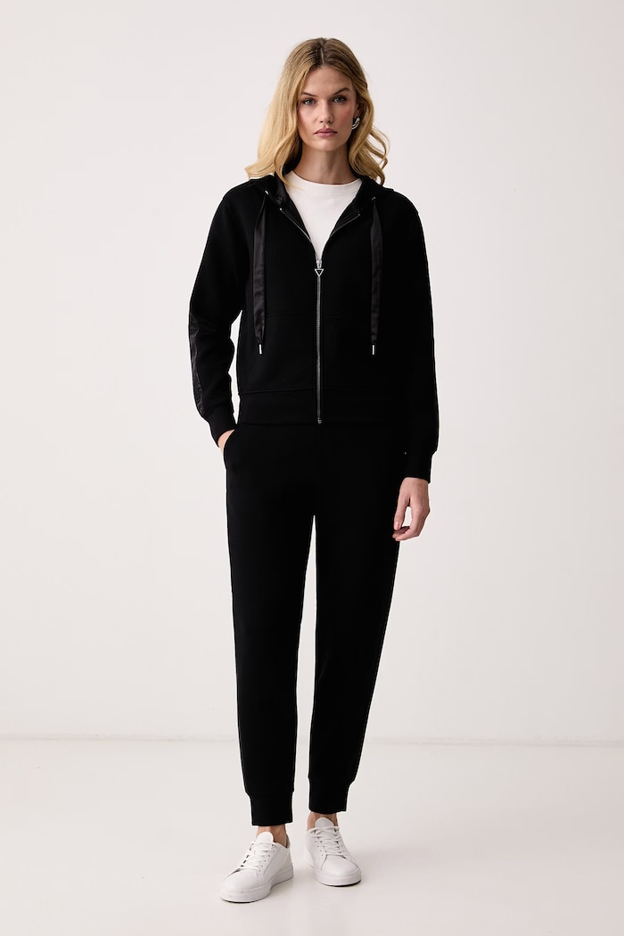 Guess Спортен панталон дамски с вискоза NEW VICTOIRE W6BB17.K6074 черен AW26