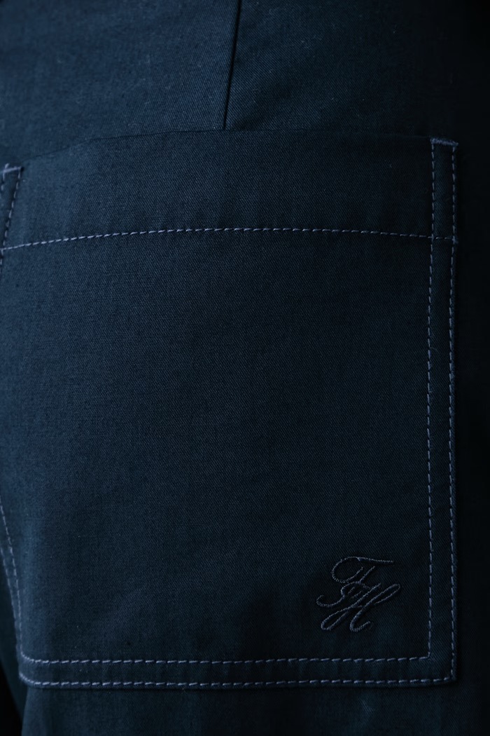 Ravne hlače za žene od pamuka Tommy Hilfiger WW0WW50135 mornarsko plava