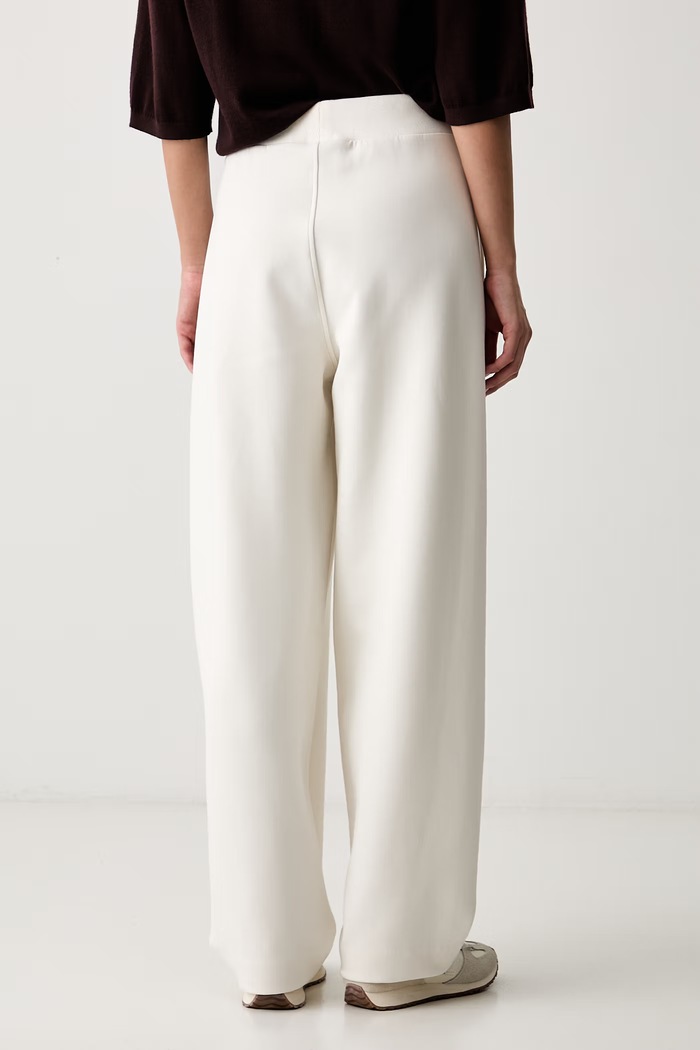 Îmbrăcăminte BOSS pantaloni de trening pentru femei cu bumbac Essuge 50566342 bej