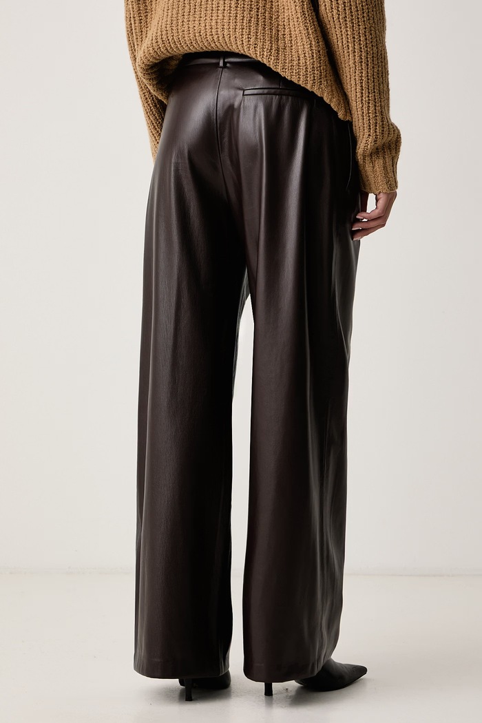 Odzież BOSS Spodnie straight damskie Tiana4-M 50564757 brązowy