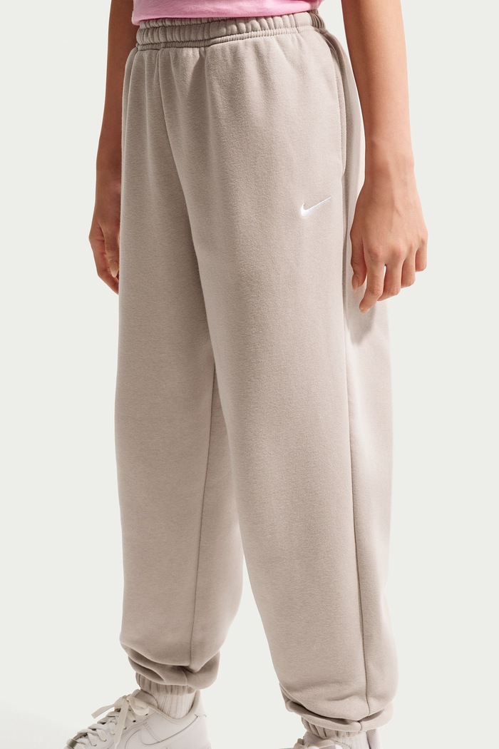 Spodnie dresowe dziecięce z bawełną Nike Sportswear Studio Fleece Nike IM4905 beżowy
