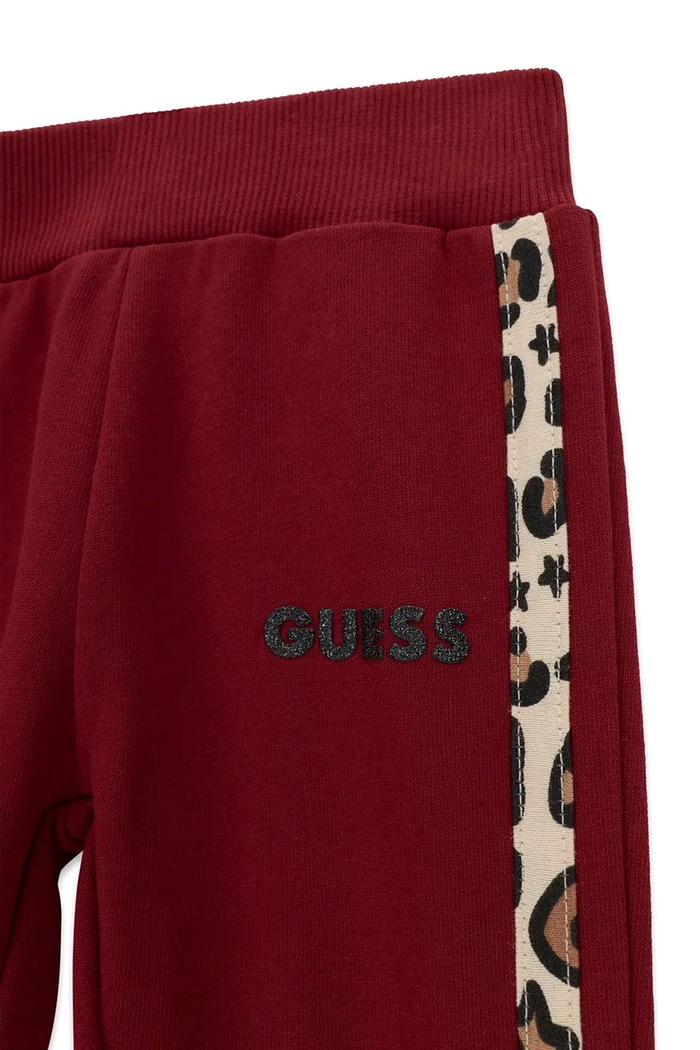 Dziewczynka Guess Spodnie dresowe dziecięce bawełniane K6BB03.K5886.9BY2 bordowy