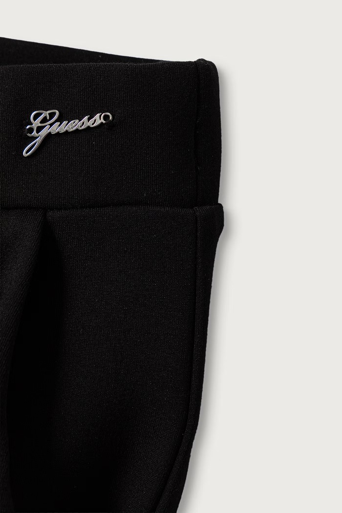 Dziewczynka Guess Spodnie dzwony dziecięce z wiskozą J6BB12.K5885.9BY2 czarny