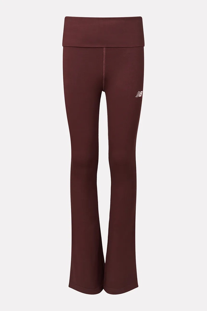 New Balance Spodnie dresowe dziecięce bawełniane z elastanem bordowy YB6157Z3