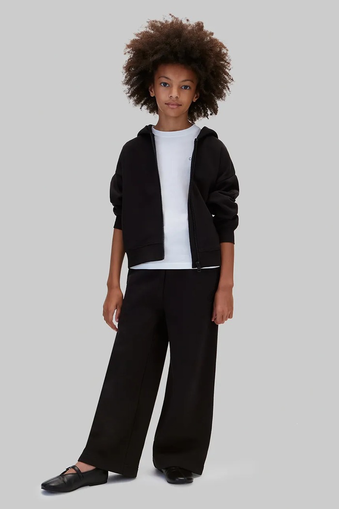 Spodnie dresowe dziecięce bawełniane Calvin Klein Jeans czarny LVCKFJC17G.9BY2