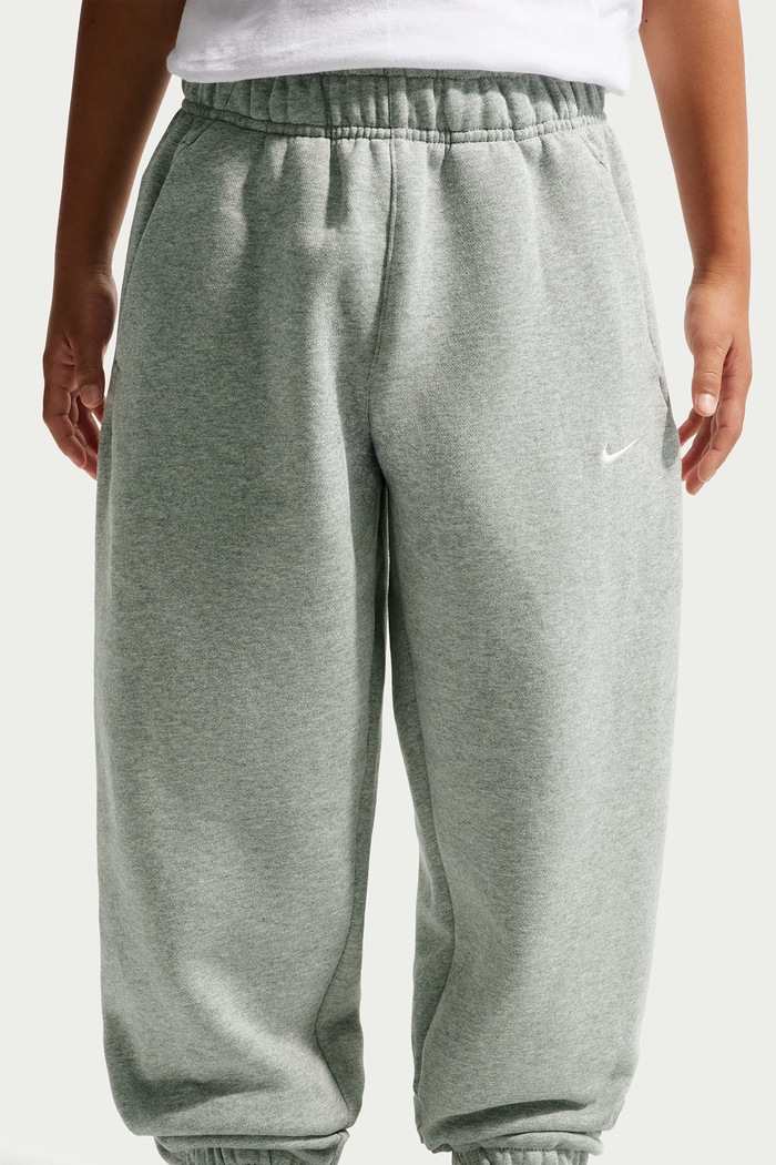 Spodnie dresowe dziecięce z bawełną Nike Solo Swoosh Nike IZ5350 szary