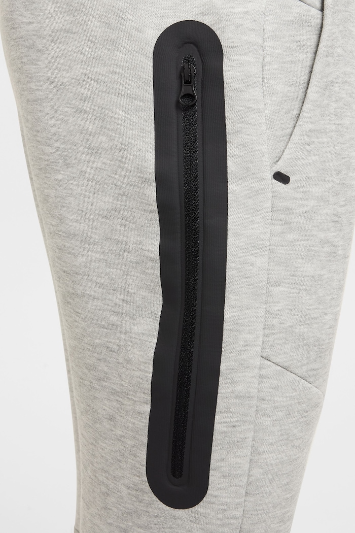 Nike Spodnie dresowe dziecięce Nike Sportswear Tech Fleece HV5869