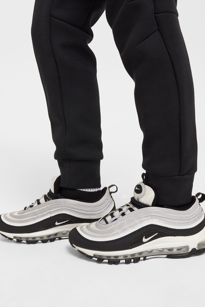 Spodnie dresowe dziecięce Nike Sportswear Tech Fleece Nike HV5869 czarny