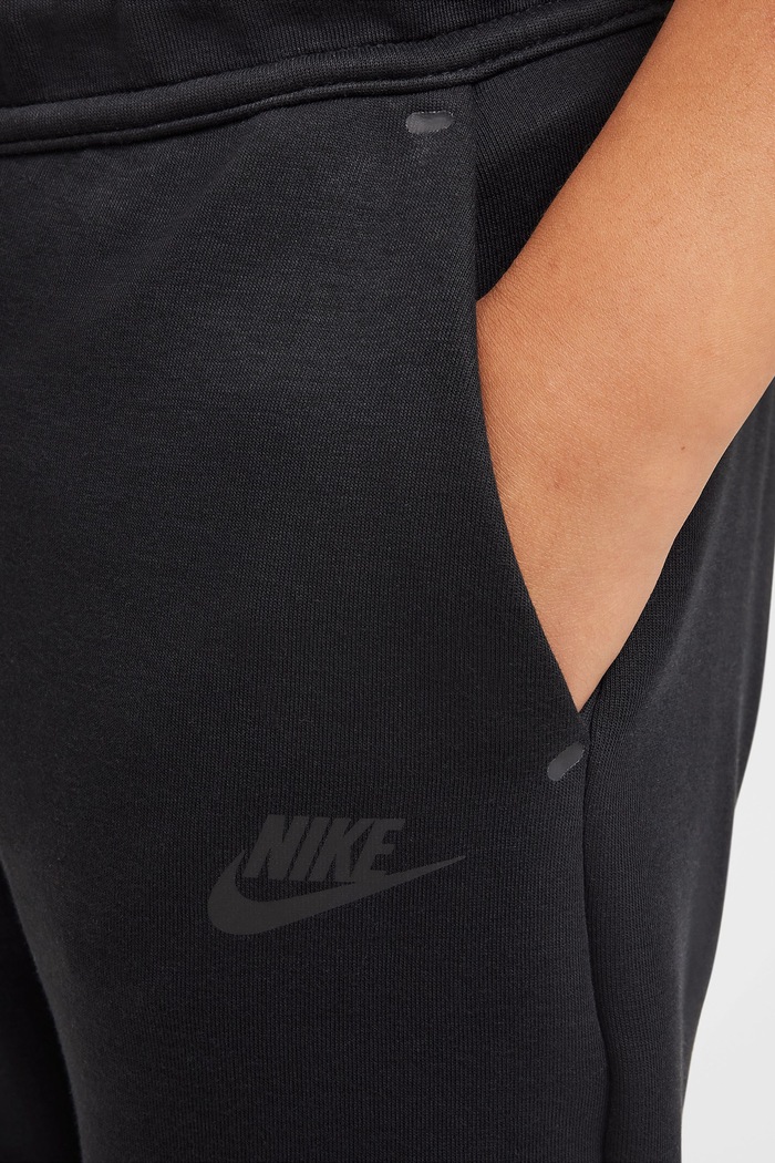 Spodnie dresowe dziecięce Nike Sportswear Tech Fleece Nike czarny HV5869