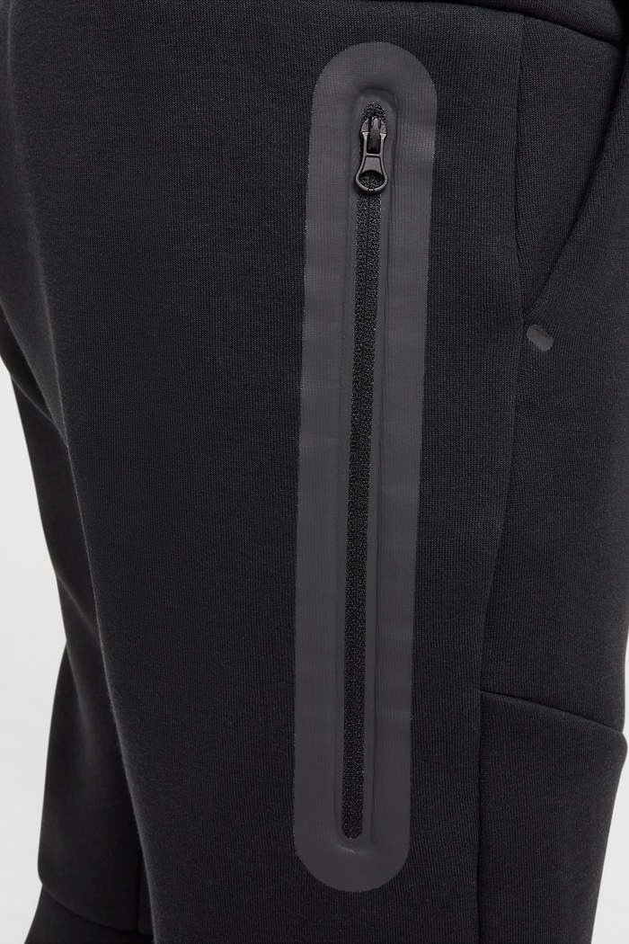 Nike Spodnie dresowe dziecięce Nike Sportswear Tech Fleece HV5869