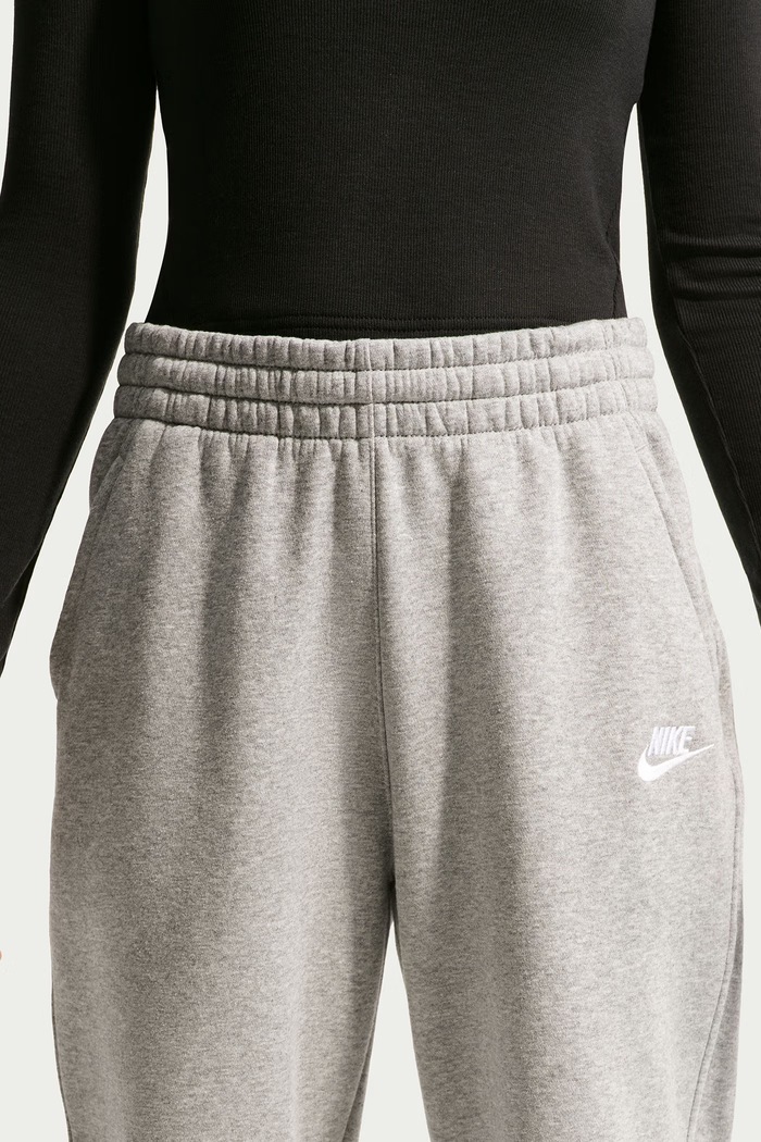 Spodnie dresowe dziecięce z bawełną Nike Sportswear Club Fleece Nike szary IQ6116