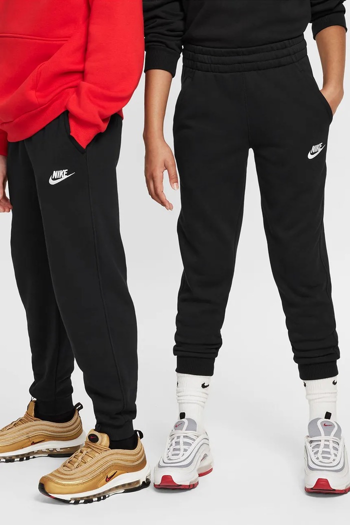 Nike Spodnie dresowe dziecięce z bawełną Nike Club Fleece czarny FD3019