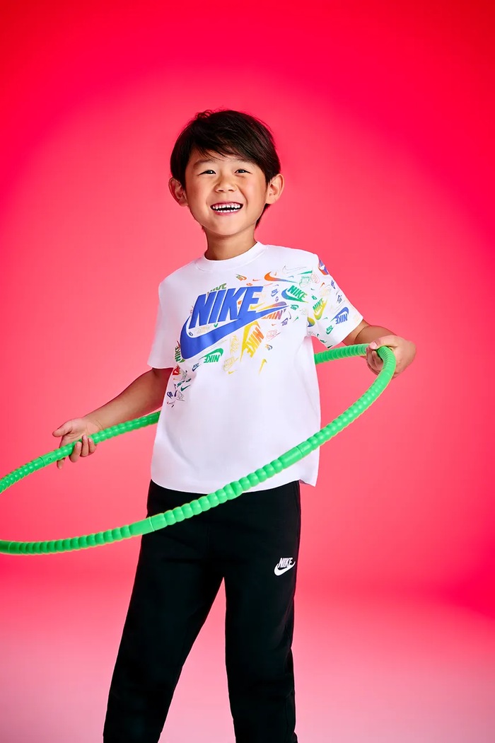 Spodnie dresowe dziecięce z bawełną Nike 86L091 czarny