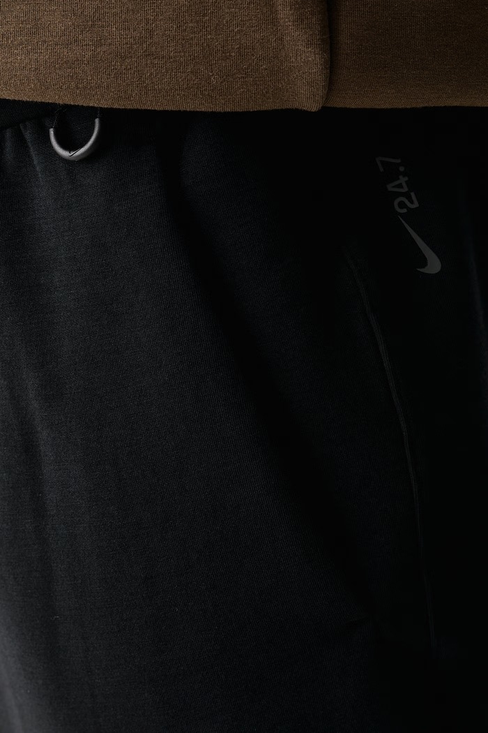 Spodnie treningowe męskie 24.7 Impossibly Soft Dri-FIT Nike HQ6970.010 czarny