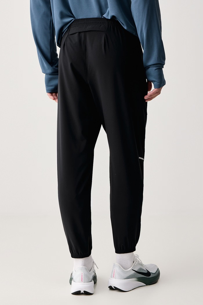 Odzież Nike Spodnie do biegania męskie Miler Dri-FIT IF2062.010 czarny