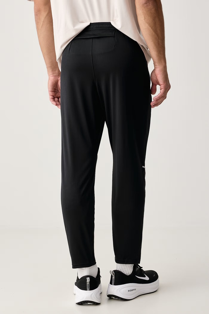 Odzież Nike Spodnie do biegania męskie Miler Dri-FIT IF2064.010 czarny