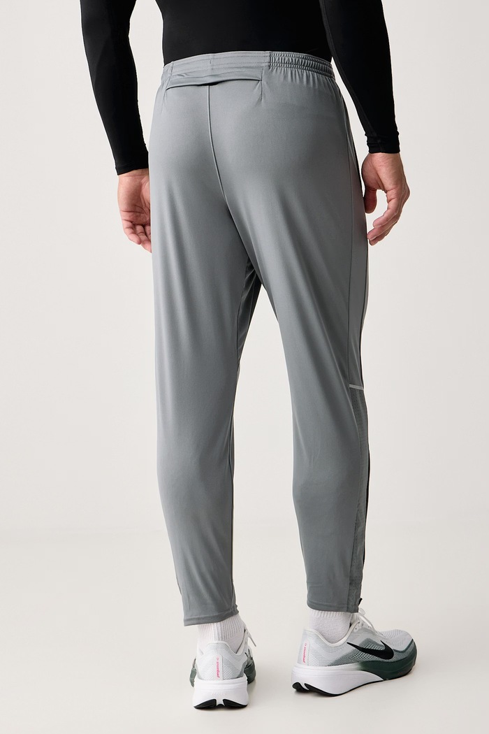 Odzież Nike Spodnie do biegania męskie Miler Dri-FIT IF2064.084 szary