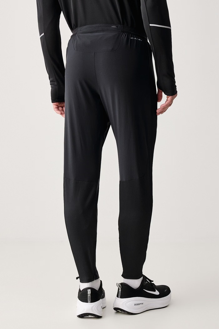 Odzież Nike Spodnie do biegania męskie AeroSwift Dri-FIT ADV FN3361.010 czarny
