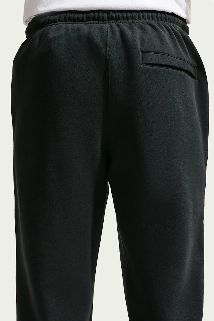 Spodnie joggery męskie z bawełną Club Nike Sportswear czarny FN3787.010