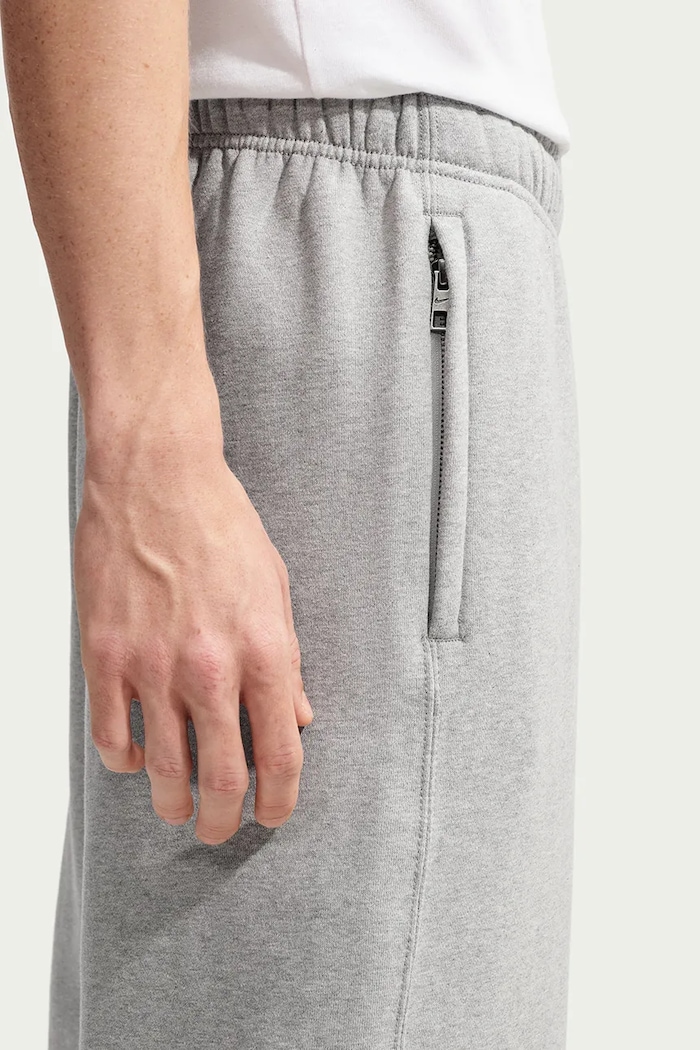 Spodnie dresowe męskie z bawełną Solo Swoosh Nike Sportswear HV1090.063 szary