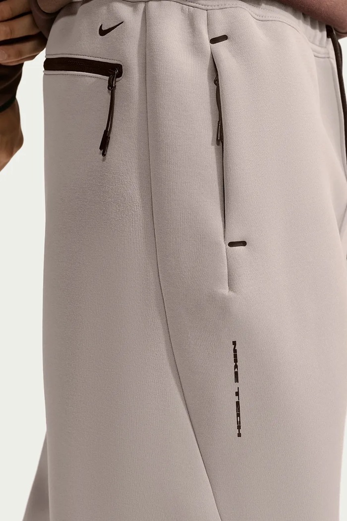 Spodnie dresowe męskie Tech Nike Sportswear szary IM6219.009