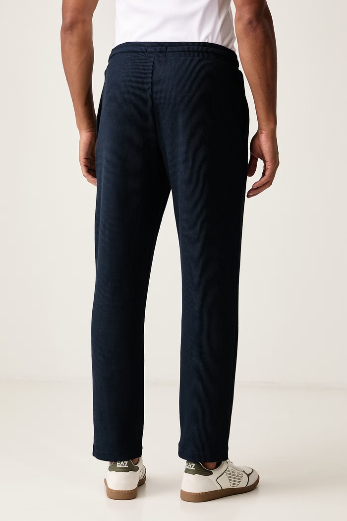 Odzież Emporio Armani Underwear Spodnie lounge męskie z bawełną EM001870.AF25051 granatowy